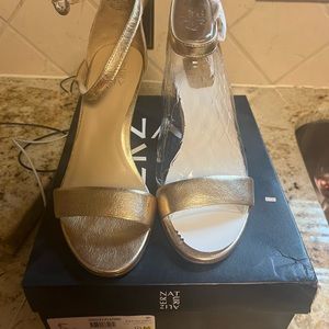 Brand New 3 1/2 in Gold Heel Sandal by Naturalizer